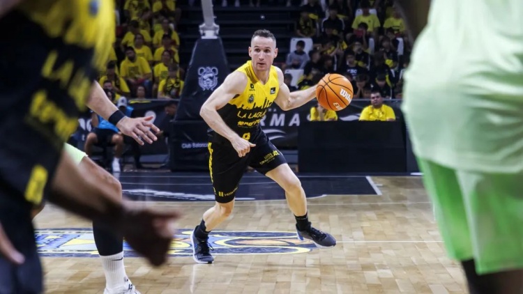  NBA初代老六，42歲進(jìn)入生涯巔峰？！