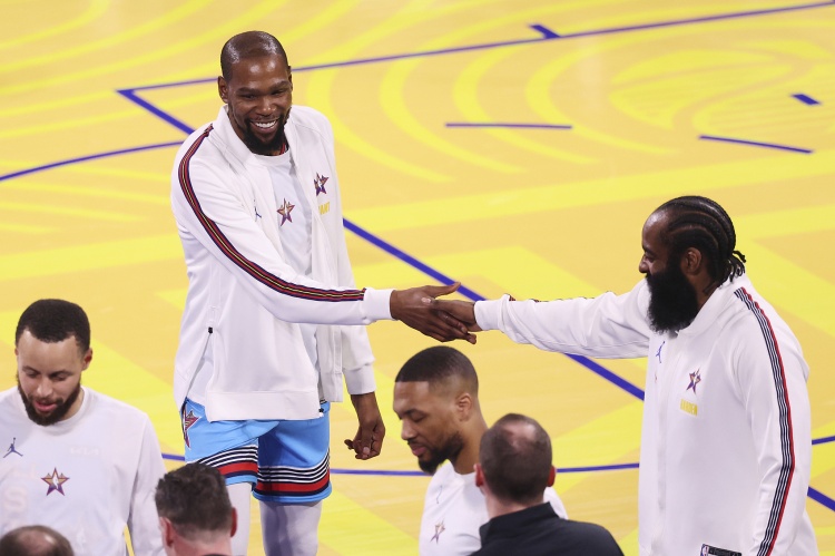 KD:以前的全明星也是最后才上強度 但現在三分進太多比賽失控了